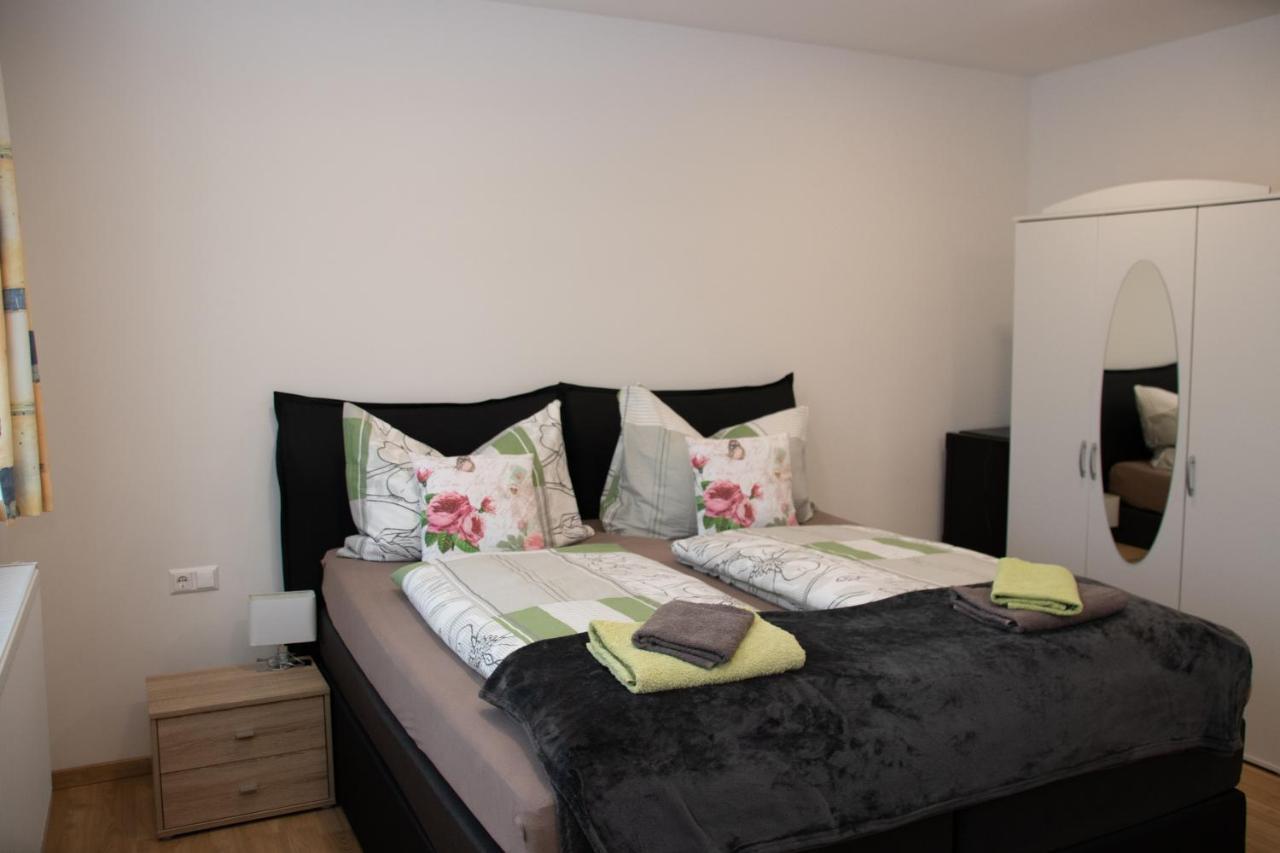 Die Schlafstube - Bed & Breakfast Zeltweg Buitenkant foto