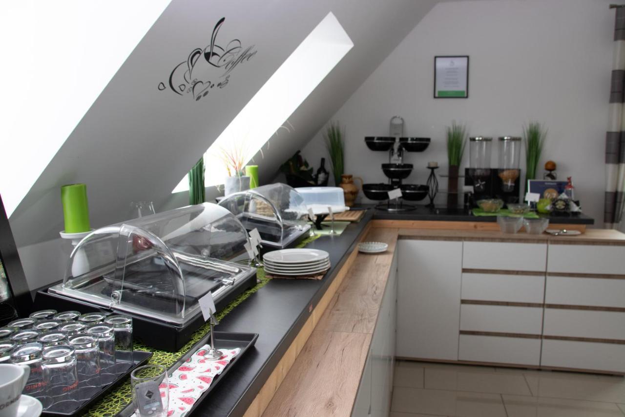 Die Schlafstube - Bed & Breakfast Zeltweg Buitenkant foto