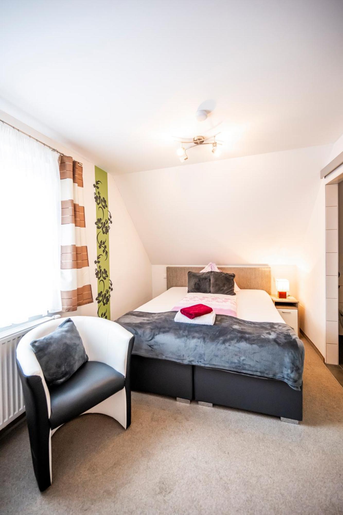 Die Schlafstube - Bed & Breakfast Zeltweg Buitenkant foto