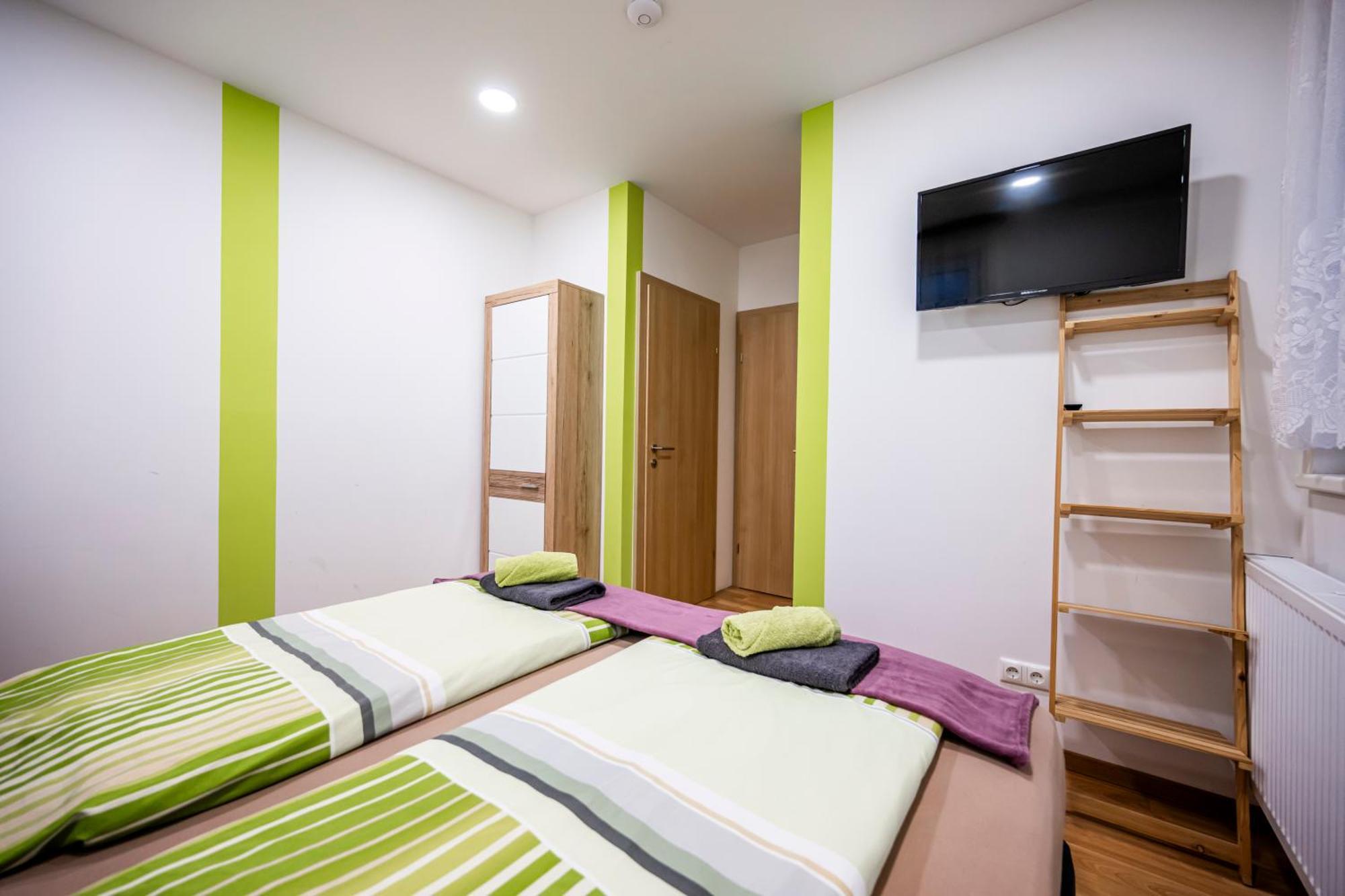 Die Schlafstube - Bed & Breakfast Zeltweg Buitenkant foto